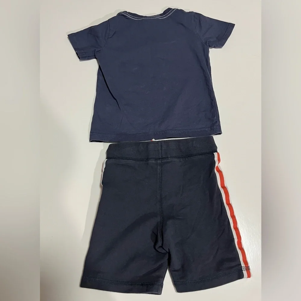 Tommy Bahama 2T Toddler Shark Graphic Shirt & Athletic Shorts Outfit Set